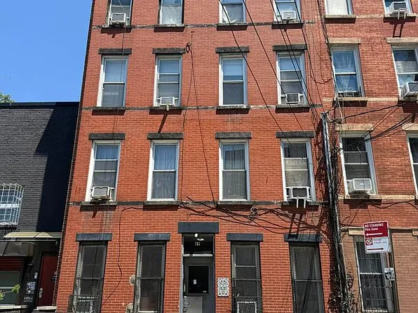 89 Luquer St, Brooklyn, NY 11231
