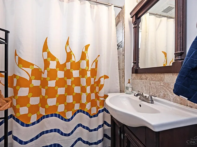 336 Warner St — Photo 22