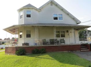 61 Waterman Ave #A, Colonie, NY 12205