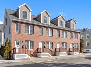 21 Maplewood Ave APT C, Gloucester, MA 01930