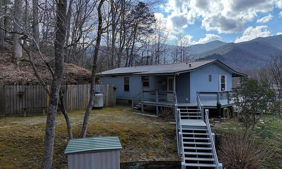 1st image of 240 N Ruby Lake Dr