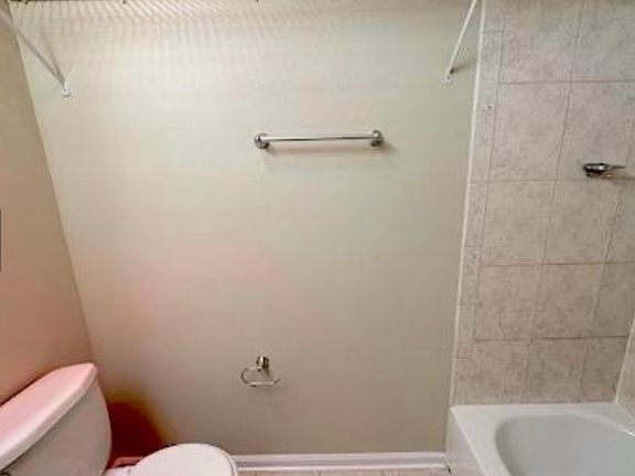 5th image of 5225 N Ashland Ave APT 3D