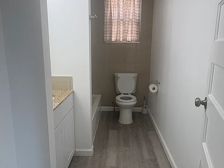 285 Garden St #1 — Photo 5