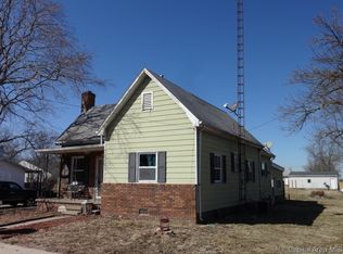 111 Walnut St, Franklin, IL 62638