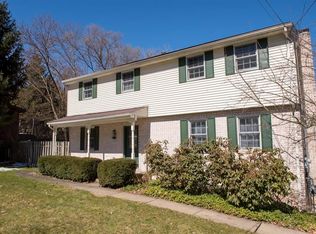 526 McElheny Rd, Glenshaw, PA 15116