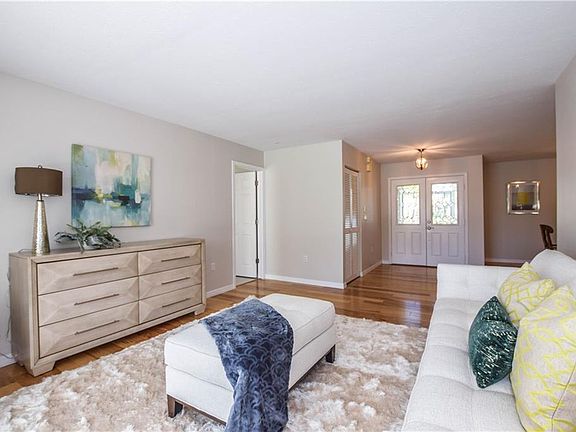 4th image of 1121 Covey Cir