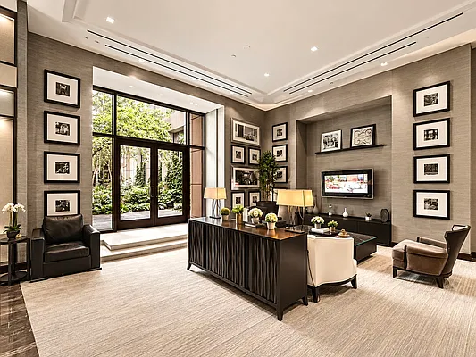 Entry / hallway, photo 1