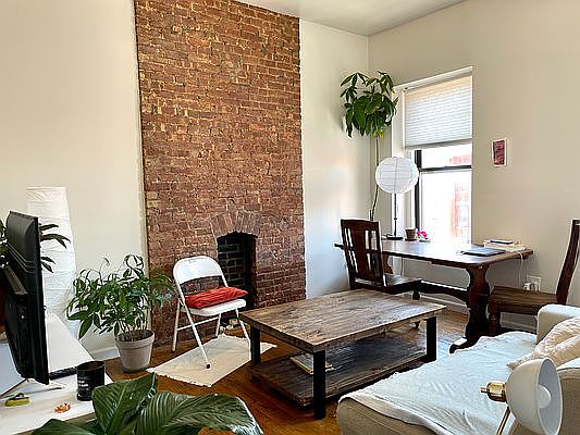 1st image of 2310 2nd Ave APT 4C