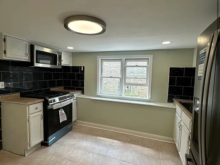 4535 N Moody Ave #B1 — Photo 7