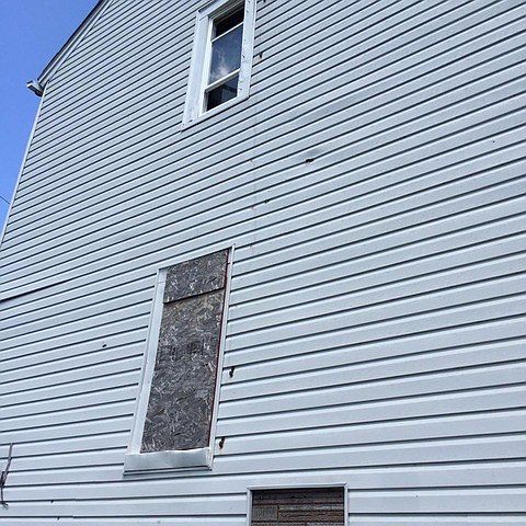 2nd image of 8432 S Saginaw Ave