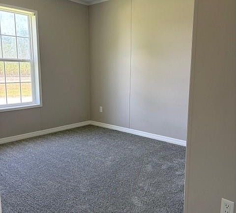 4th image of 699 4th St