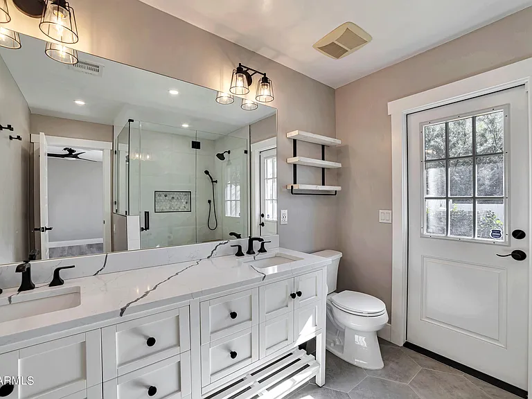 1641 W Evans Dr — Photo 9