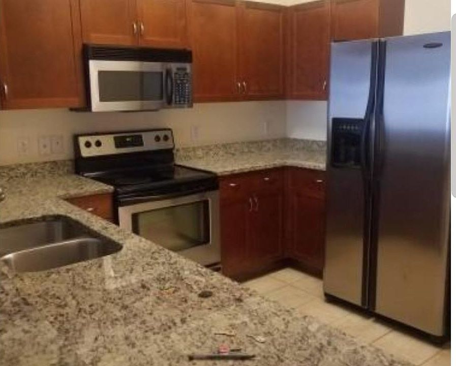2nd image of 870 Mayson Turner Rd NW Unit 1134
