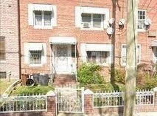 21867 99th Ave, Queens Village, NY 11429