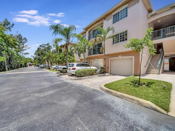2125 SE 10th Avenue, Fort Lauderdale, FL 33316