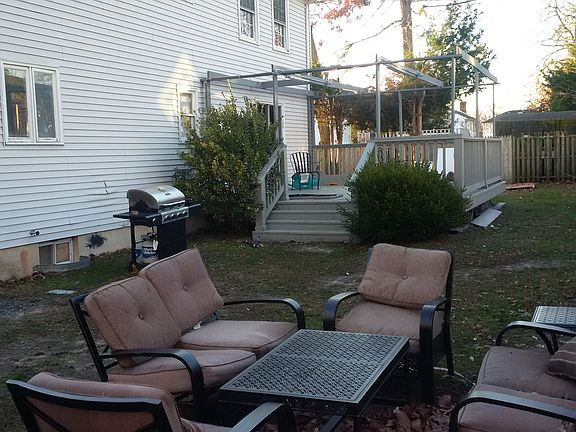 3rd image of 1162 Cecil Ct
