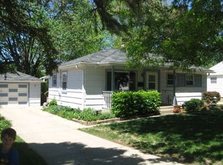 264 Ridge Ave, Crystal Lake, IL 60014