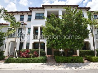 11671 SW 13th Ct, Hollywood, FL 33025