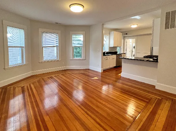 17 Ashland St, Somerville, MA