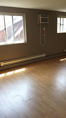 2nd image of 1522 Cedar Ave APT 8