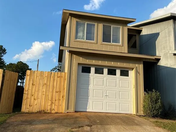 101 Woodfield Pl, Enterprise, AL 36330