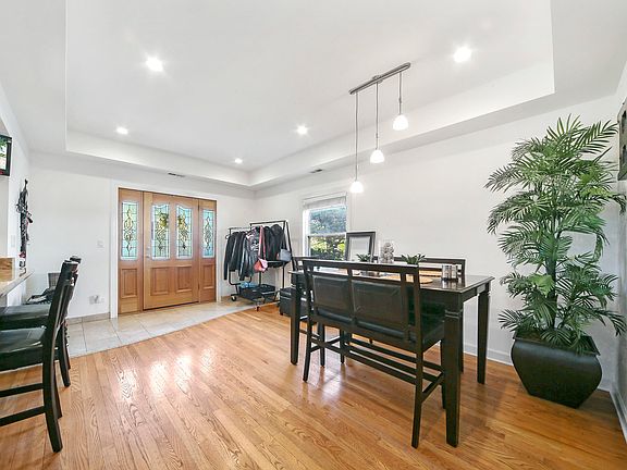 4th image of 8641 W Belden Ave