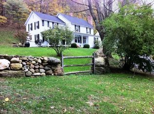 32 School St, Washington, CT 06793