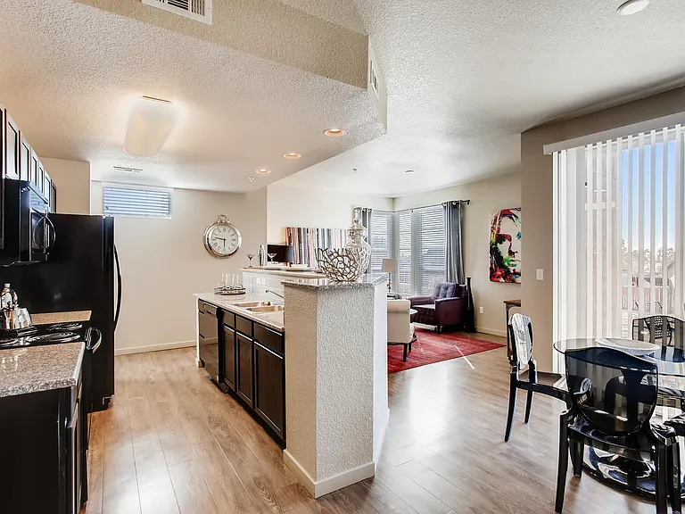 Legend Flats | Evans, CO Apartments