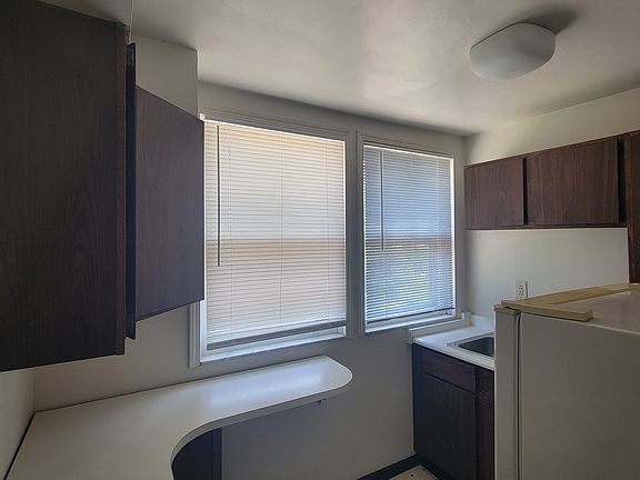 5th image of 4109 North Ave APT 2