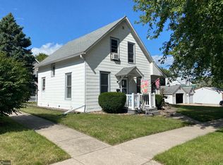 308 S Pearl St, New Sharon, IA 50207
