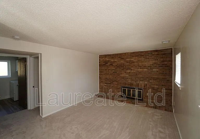 1155 Fern St — Photo 10