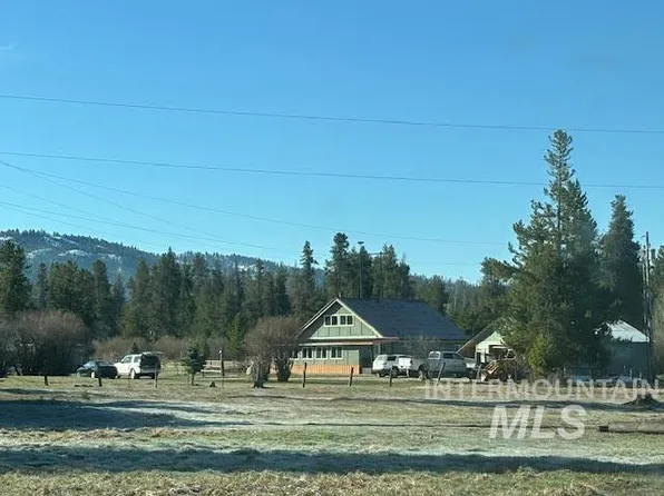 43 Atkin Ln, Cascade, ID 83611
