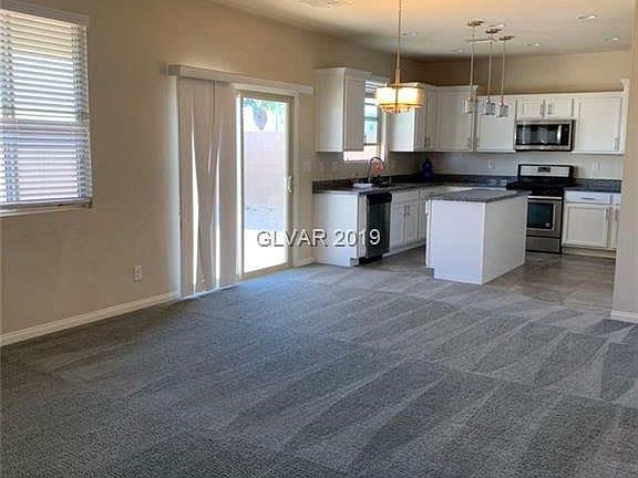 3rd image of 74 Cascade River St