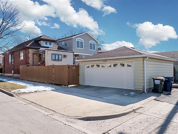 2nd image of 2946 N 76th Ave
