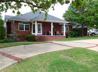 1712 Red Bud Ln, McAlester, OK 74501