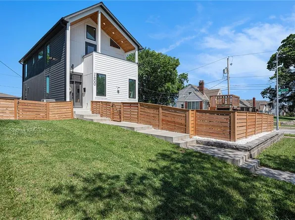 2600 W Paseo Blvd, Kansas City, MO 64110