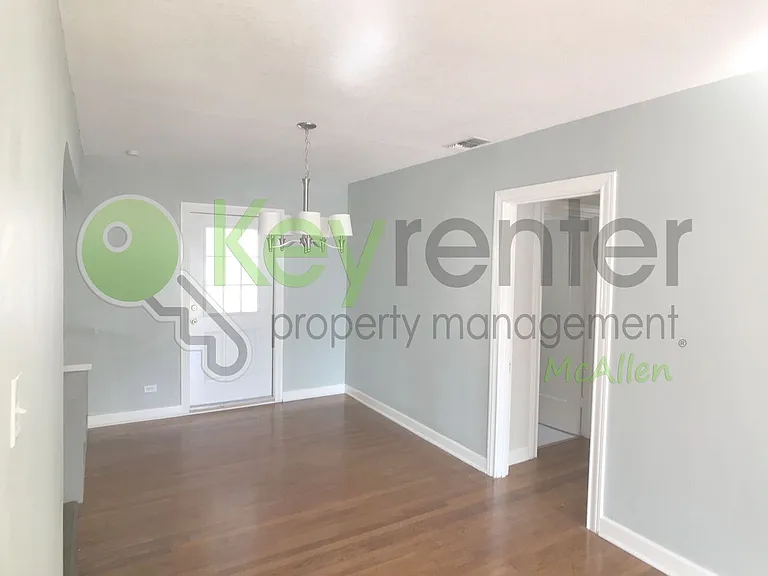 1016 Laurel Ave — Photo 10