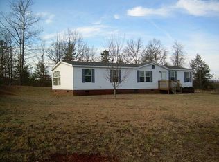 2004 Hunter Ave, Hickory, NC 28601