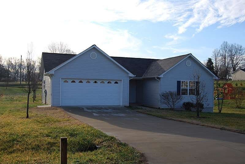 1st image of 1525 Clear Creek Ln