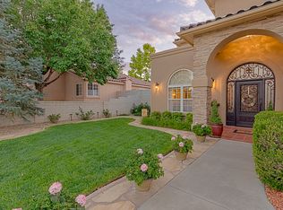 221 Inverness Dr SE, Rio Rancho, NM 87124