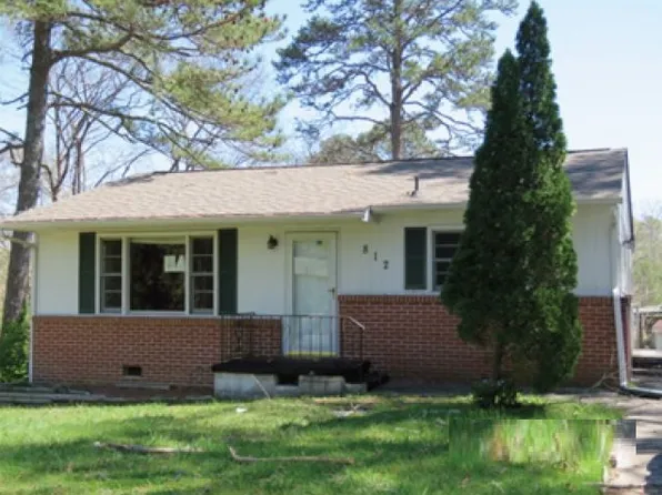 812 Lafayette Dr, Rossville, GA 30741