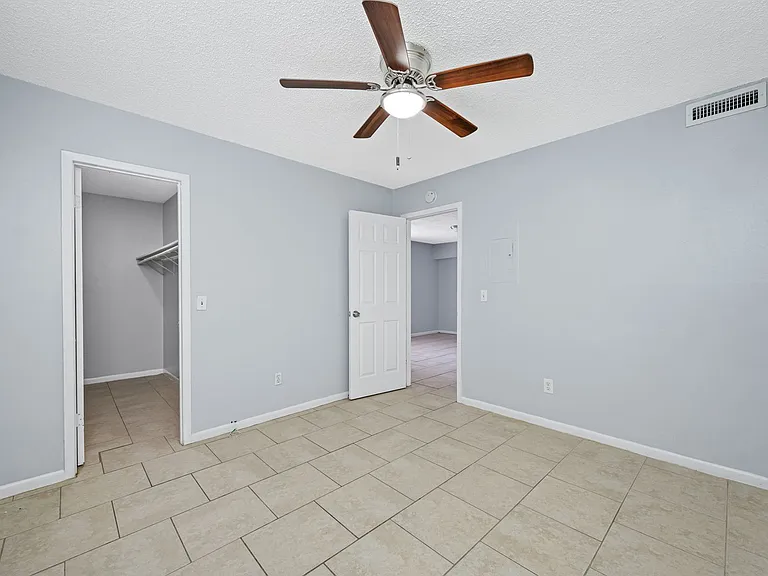 5113 N Nebraska Ave — Photo 17