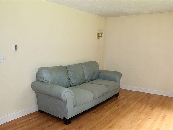 5th image of 590 Dedham St #590
