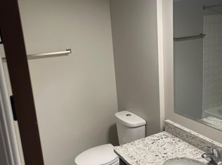 210 W 34th Ct APT 1, Griffith, IN 46319