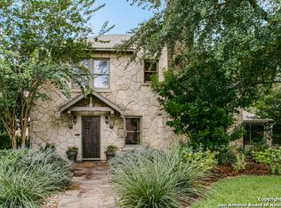 107 Parklane Dr, Olmos Park, TX 78212