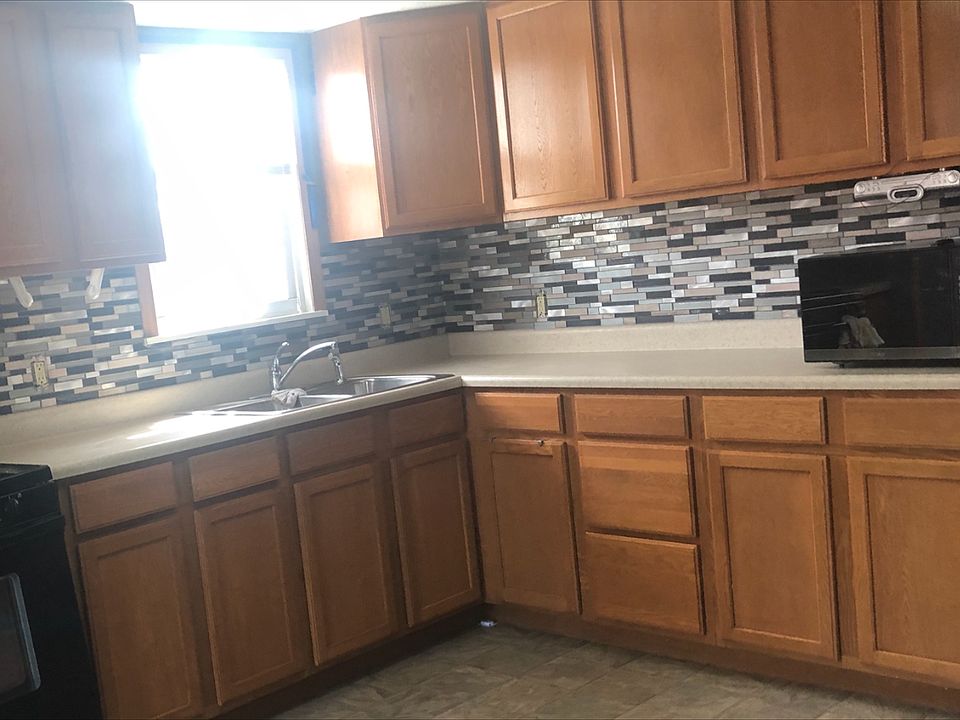 Beautiful backsplash 