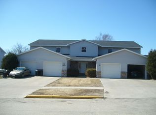 1451 Winnebago Cir, Baraboo, WI 53913