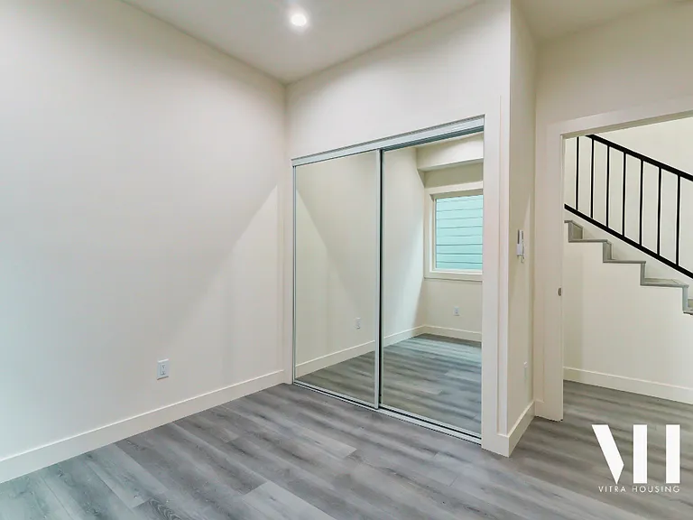 1032.75 | Five Bedroom, Four Bath| Detached Home