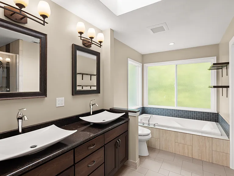 8307 SW 64th Ave — Photo 4