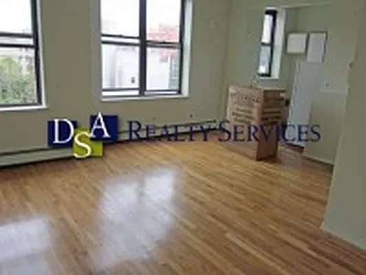 Rented by DSA Realty | media 29